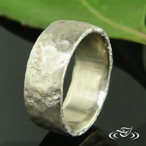 14k White Rustic Band