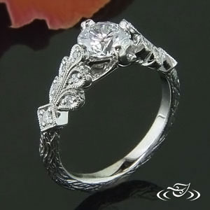 Art Deco Engagement Ring. 