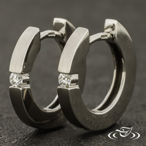 Hoop Earrings With Diamond