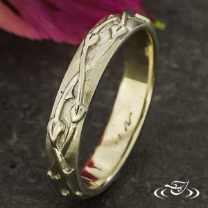 18K White Gold Organic Carved 4MM Band