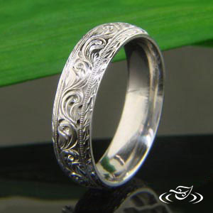 Antique Scroll Engraved Band